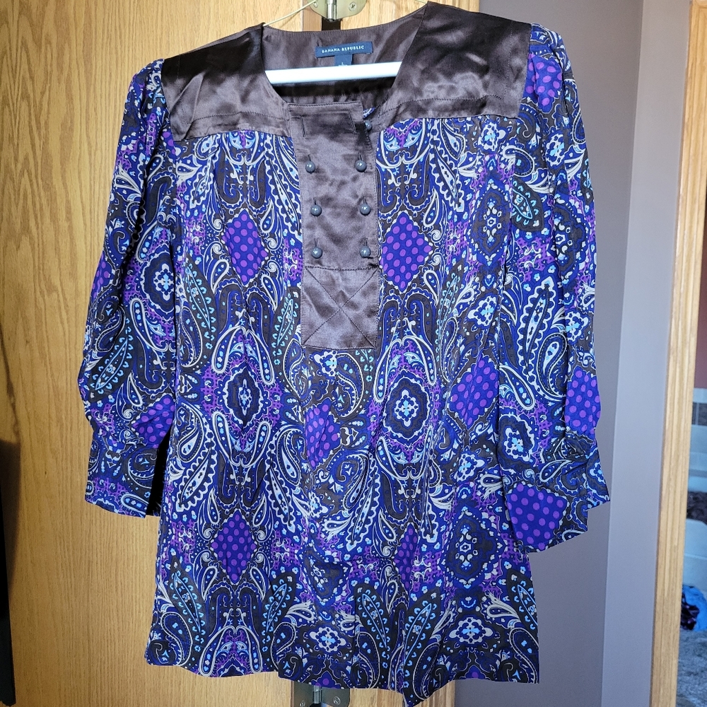 Banana Republic patterned blouse, size L